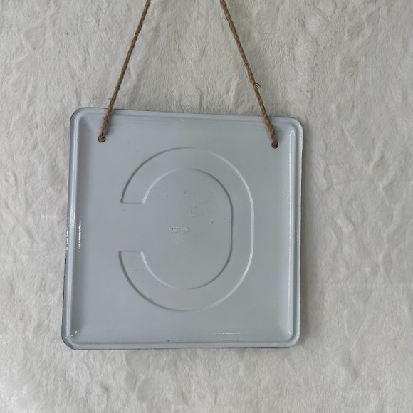 Letter "C" hanging metal sign twine Farmhouse Shabby Chic Rustic Monogram - Picture 3 of 5